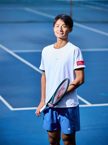 プロテニスプレイヤー 松岡隼 選手