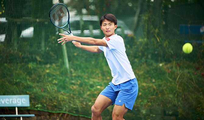 プロテニスプレイヤー 松岡隼 選手